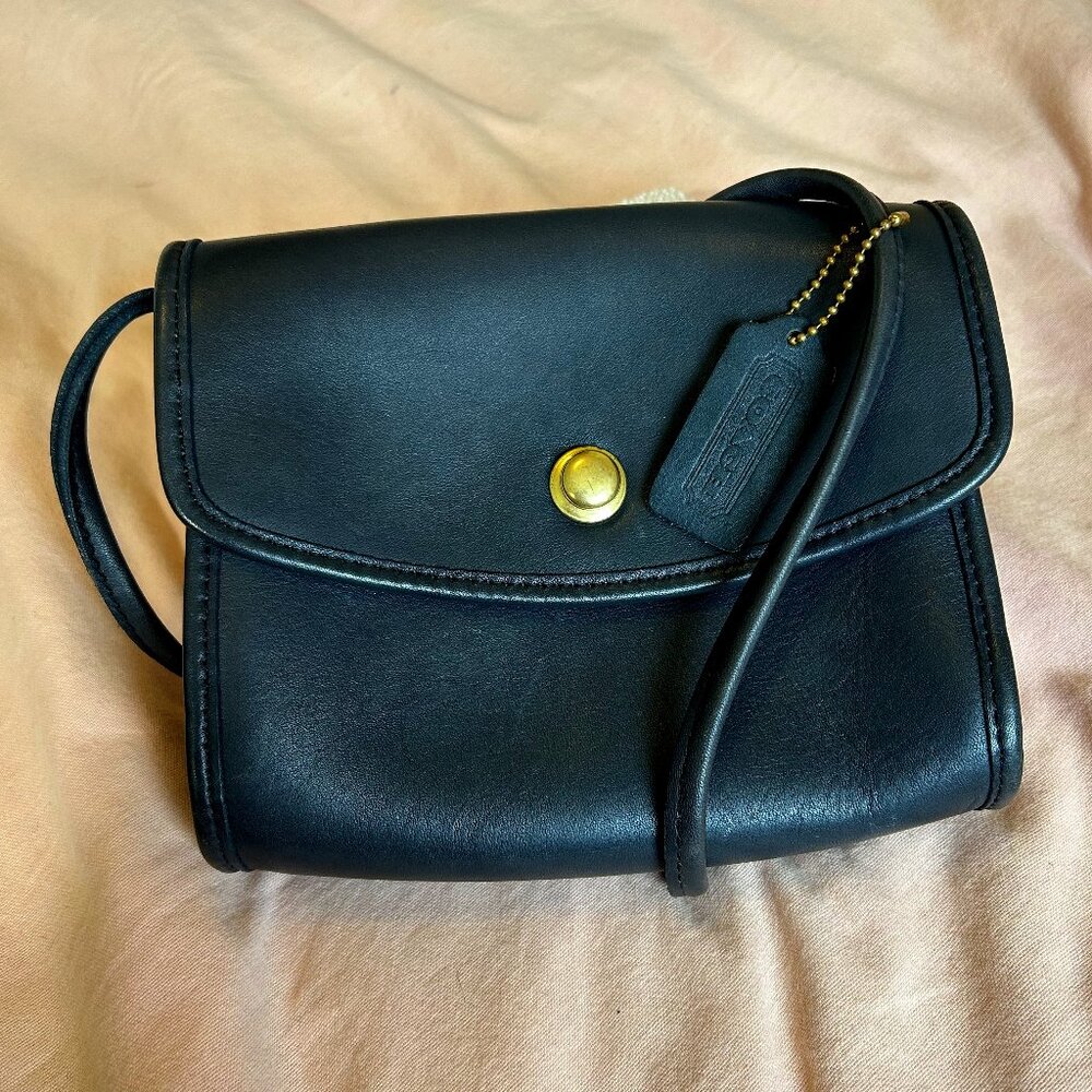 Vintage Coach Chrystie Crossbody Black Leather Bag No. 0968-329